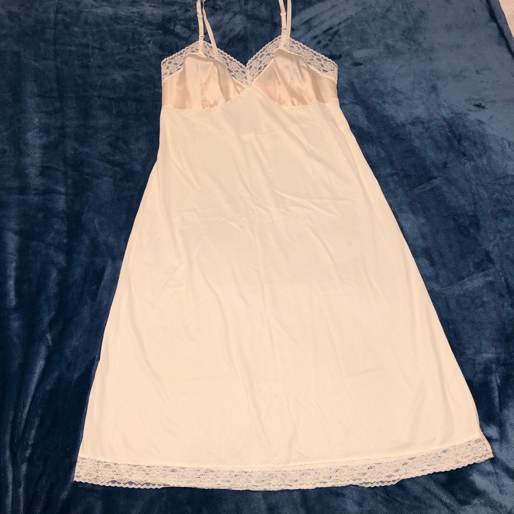 Vintage Vanity Fair Slip 36 L Candlelight